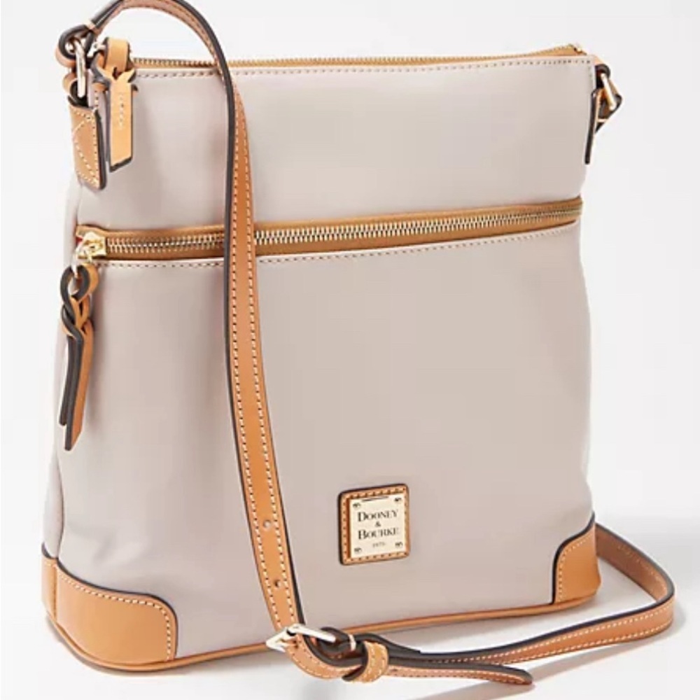 Dooney & Bourke Handbag Wexford Smooth Leather Crossbody Bag AUTHENTIC - Picture 2 of 11
